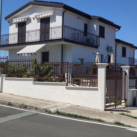 Alba De Mar B&B 로세토 카포 스풀리코 외부 사진