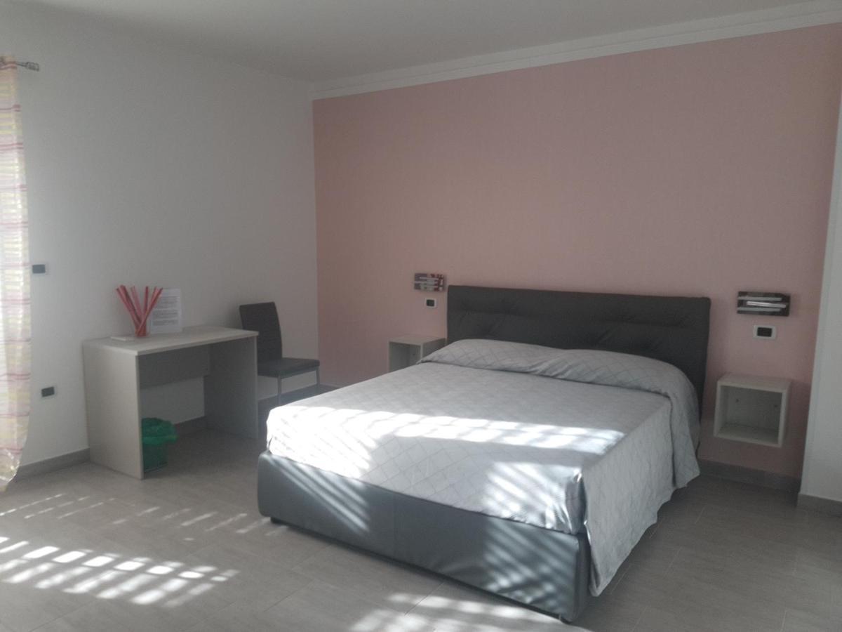 Alba De Mar B&B 로세토 카포 스풀리코 외부 사진